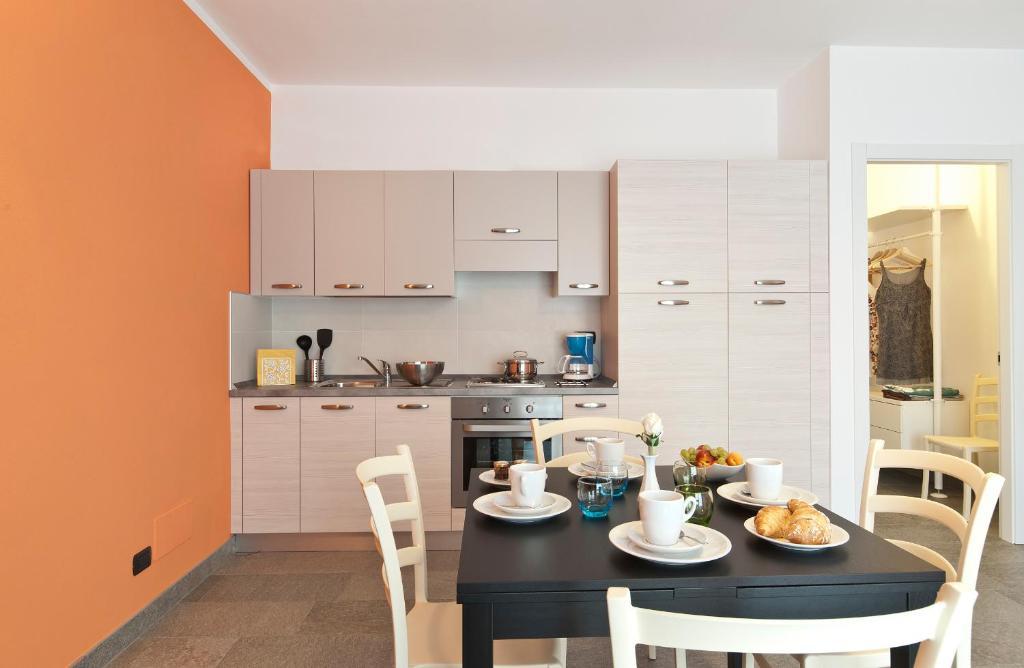 Helianthus Residence Cannero Riviera Zimmer foto